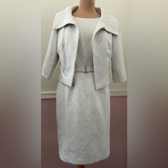 David's Bridal Dresses & Skirts - 💎💎David’s Bridal 2piece 💍💍💎💎